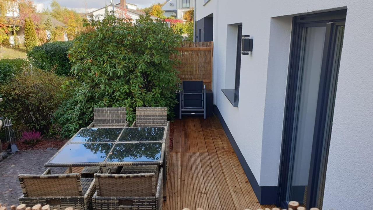 Haus Edda - Ferienwohnungen Mit Garten Und Schlossblick Marburg ภายนอก รูปภาพ